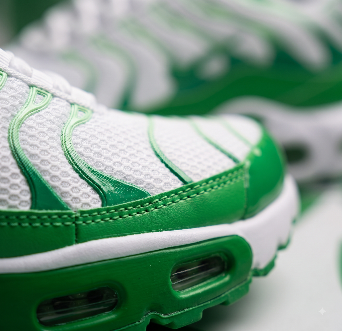 Promo Tenis Nike TN Blanco Verde Unisex