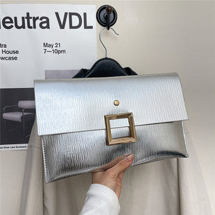 Bolso / Mochila para Mujer - Tendencia Moda Femenina 2025/2026