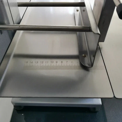Sierra de Cinta Eléctrica Industrial para Carne y Hueso J280C – Motor de Alta Potencia 1500W en Acero Inoxidable